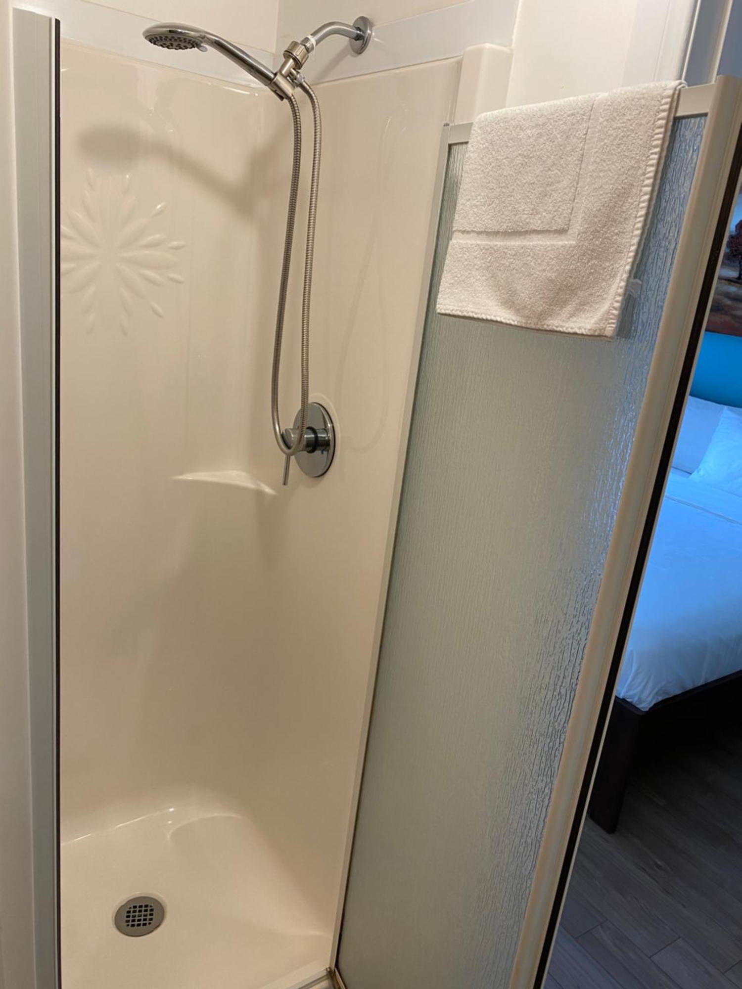 Motel Des Cedres Sherbrooke Bagian luar foto