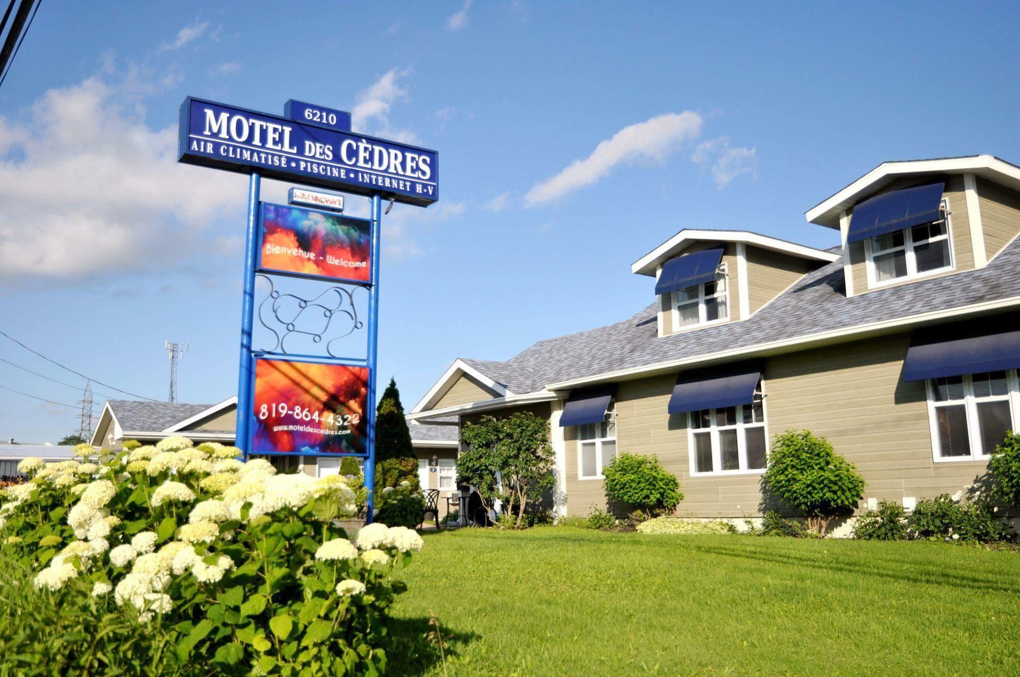 Motel Des Cedres Sherbrooke Bagian luar foto